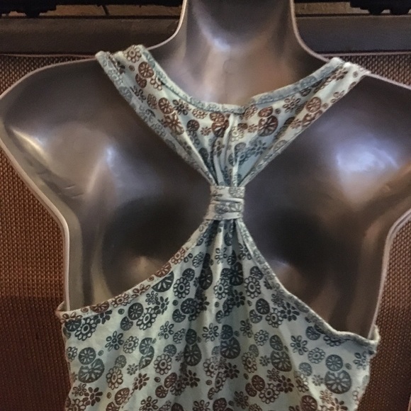 Cute Boho, wooden beaded, racer-back flower tank - Picture 4 of 7